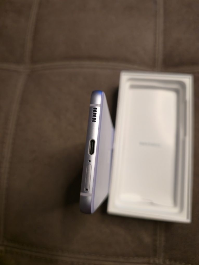 Samsung Galaxy S21 FE 5G Lavender – 128GB – КАТО НОВ + кутия