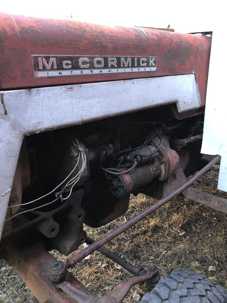 Tractor mccormick