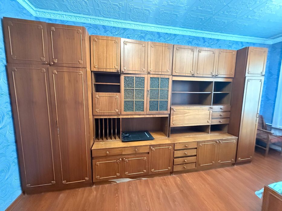 Шкаф сервант стенка