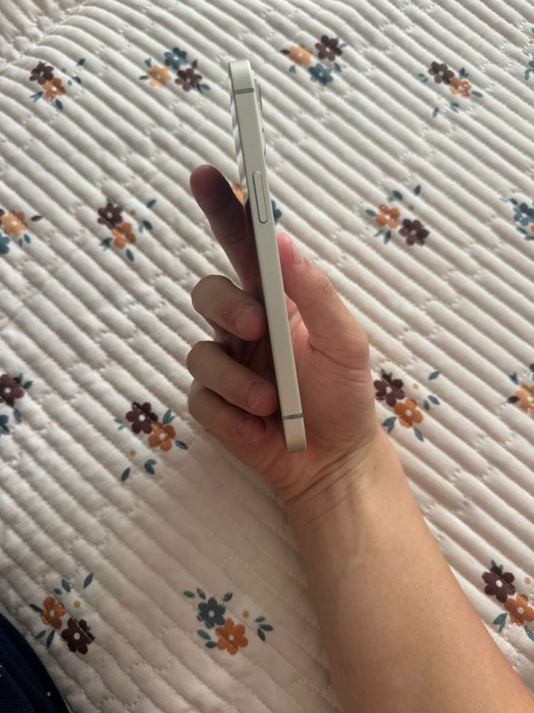 Iphone 13 белого цвета