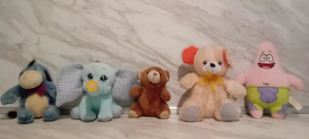 Лот плюшени играчки.