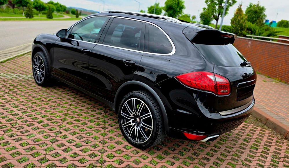 • Inchirieri Auto Premium • Rent A Car / Porsche Cayenne / Brb Rental