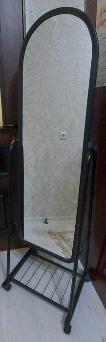 Зеркало напольное