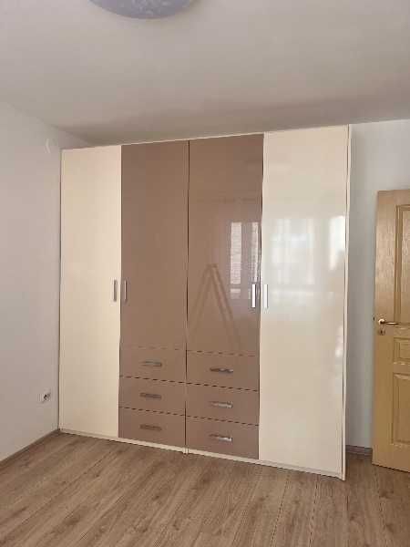 Продава се Тристаен апартамент в София, Яворов - 105 кв.м за 1962 €/кв.м - Снимка #3