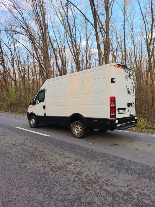 Vând iveco daily
