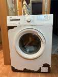 Стирпльная машина Beko