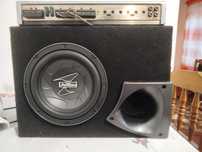 Бас каса AxTon + усилвател 140W
