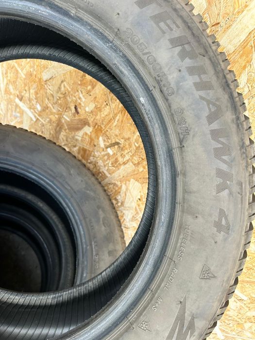 Anvelope 205/60/ R16