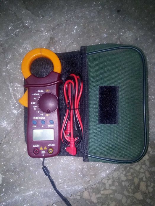 Мультиметр компактный.