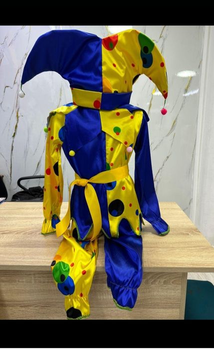 Новогодние костюмы клоуна. Костюм клоун