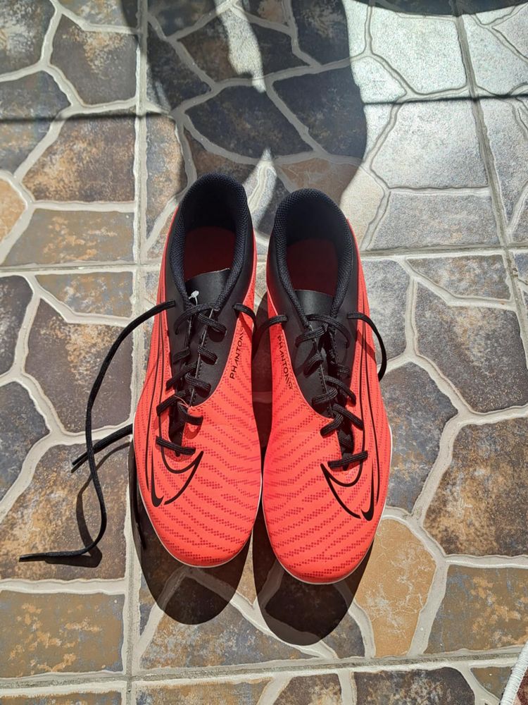 Бутонки  Nike Phantom
