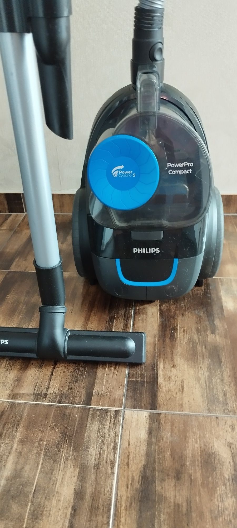 Philips power Pro Compact ,Power Cyclone 5 Pro