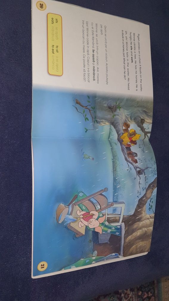Carte bilingva Winnie