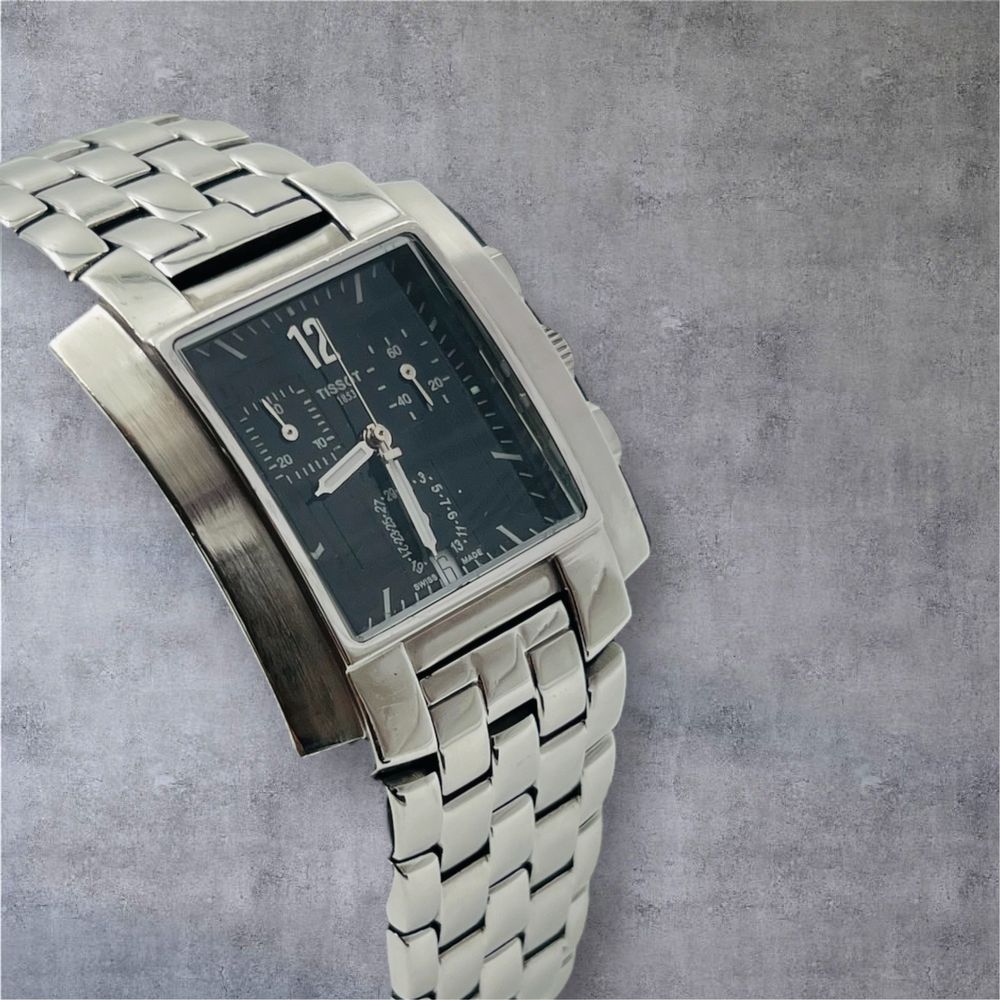 Tissot Quadrato Chronograph Swiss Made мъжки часовник