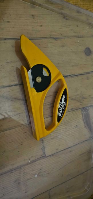 Cutit industrial 45-C Cutite - taiere covoare, mochete, linoleum