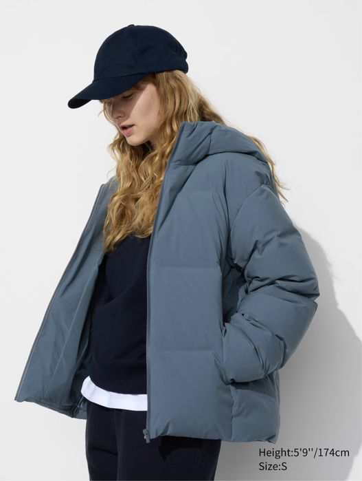 Бесшовный пуховик Uniqlo