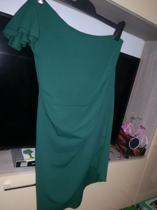 Rochie ocazie mărimea L in stare foarte buna