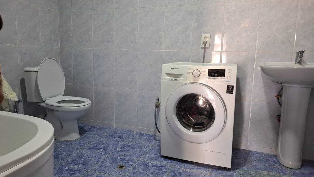 Продам участок на Яшнабадском районе 4 комнатная с новым ремонтом