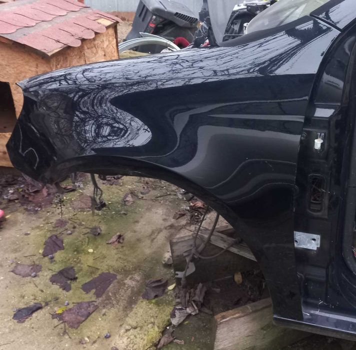 Aripa stanga  VW Golf 6 Break Combi neagra Piesa si vopsea Originala