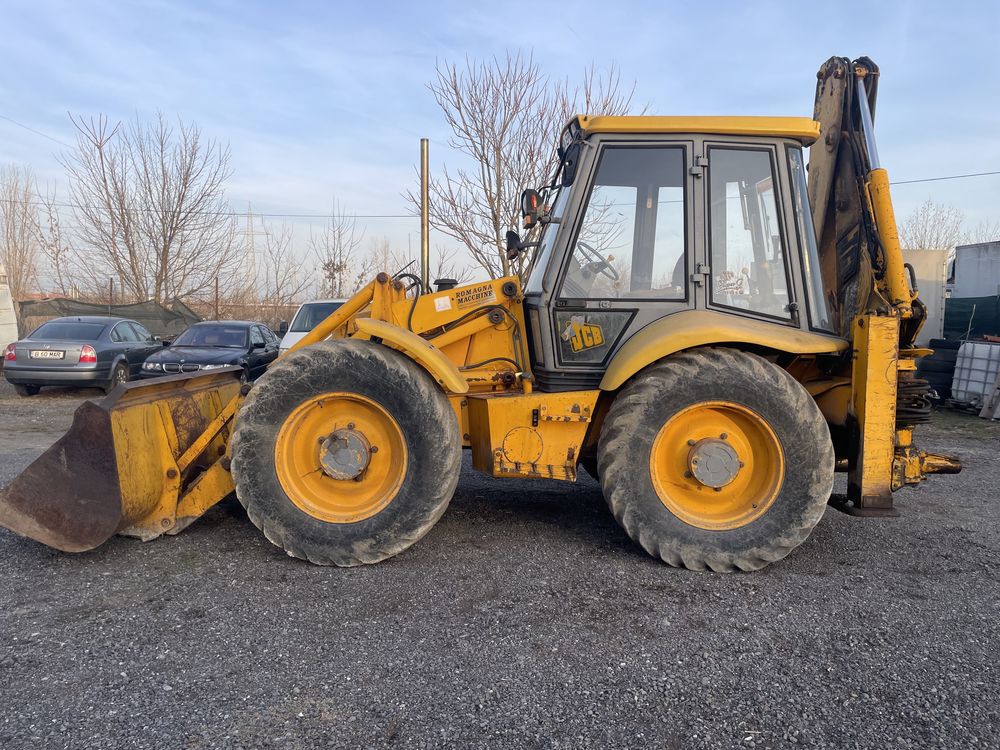 Buldoexcavator JCB 4CX