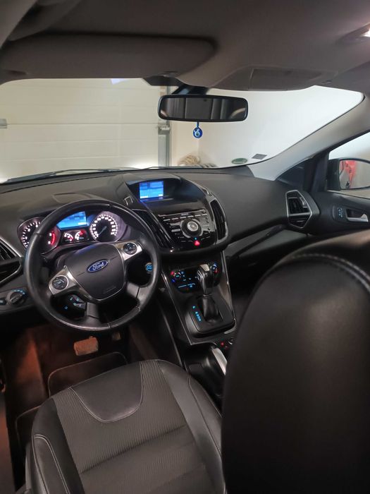 Ford Kuga/ Titanium/ 2.0 diesel/ 4x4/Automat/ Bixenon/ Led/Cameră, etc