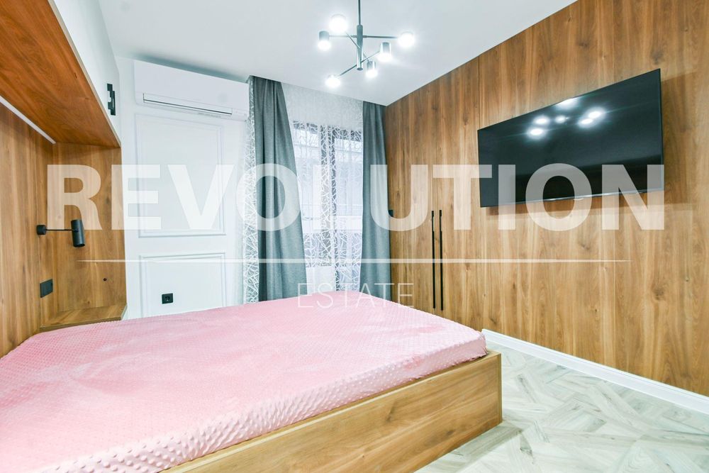 Дава се под наем Тристаен апартамент в София, Зона Б-18 - 120 кв.м за 1300 € - Снимка #10