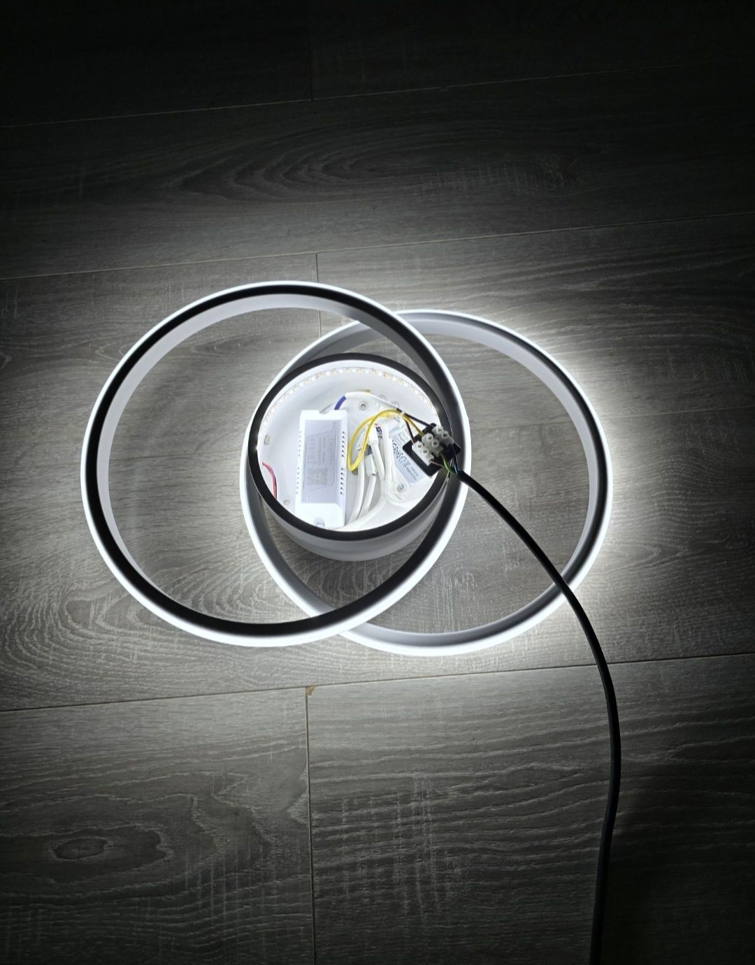 Plafonieră LED modernă, dimmabilă cu telecomandă, 40W