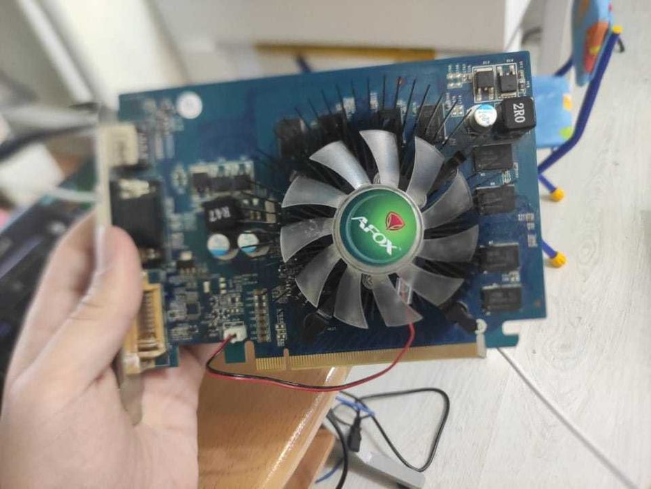 Видеокарта GT 430 1GB в хорошем состоянии