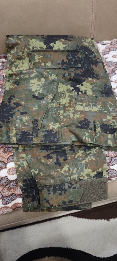 Камуфлажни дрехи