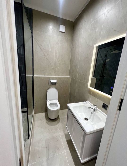 Ойбек 3/3/4 Высокопотолочка мебель+техника ЕВРо Срочно 76квм