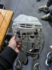 Шлем хоккейный
