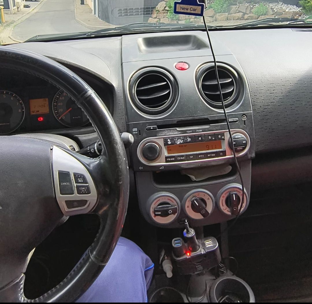 Vând Mitsubishi Colt