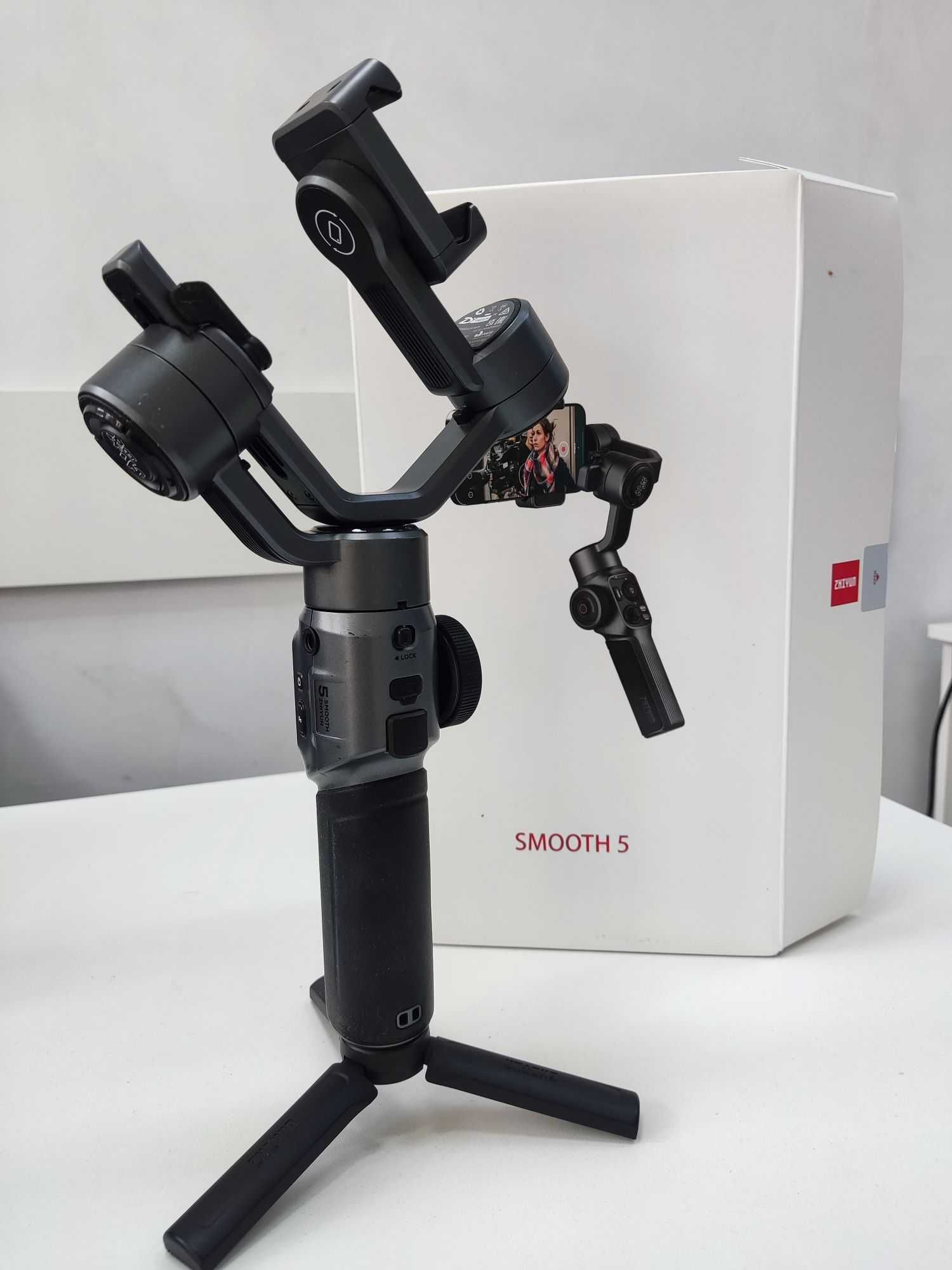 Zhiyun Gimbal Smooth 5