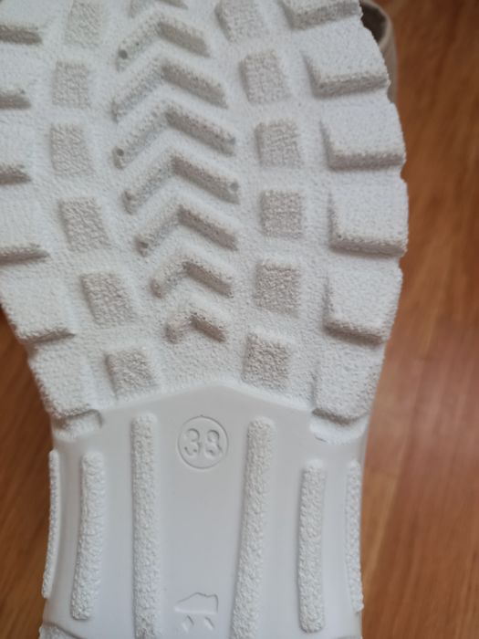 Încălțăminte  pentru femei