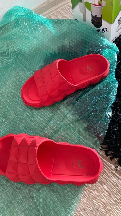 Slapi valentino garavani 43/44