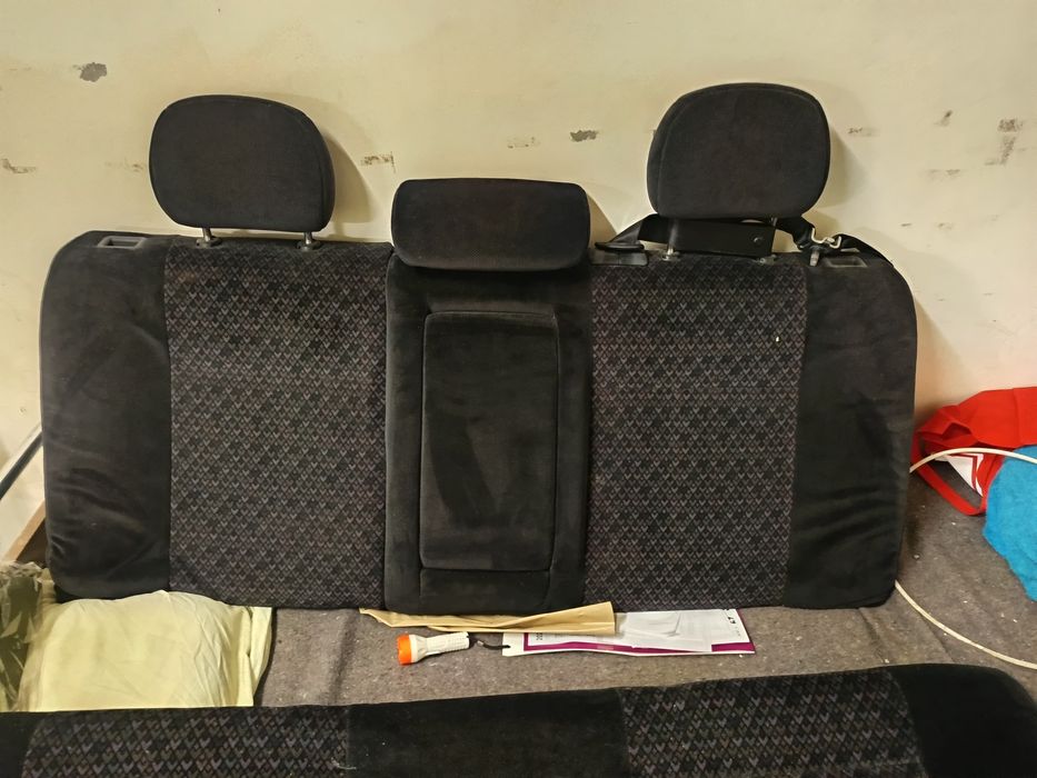 Задни седалки Astra G