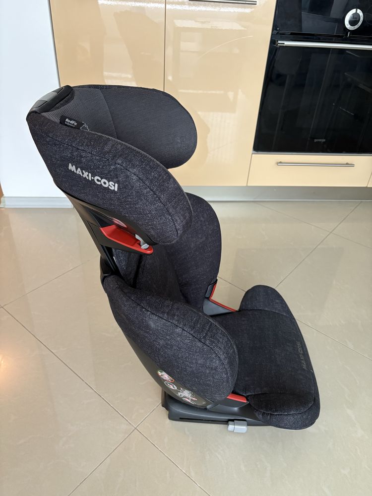 Столче за кола Maxi-Cosi RodiFix Air Protect 3.5-12г.