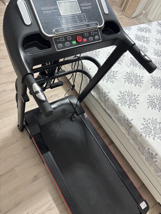 Беговая дорожка в отличном состоянии, новая