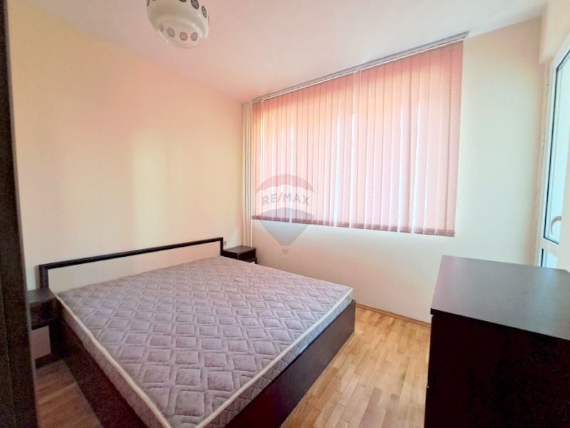 Четиристаен апартамент в района на Окръжна болница, Варна, Т3515