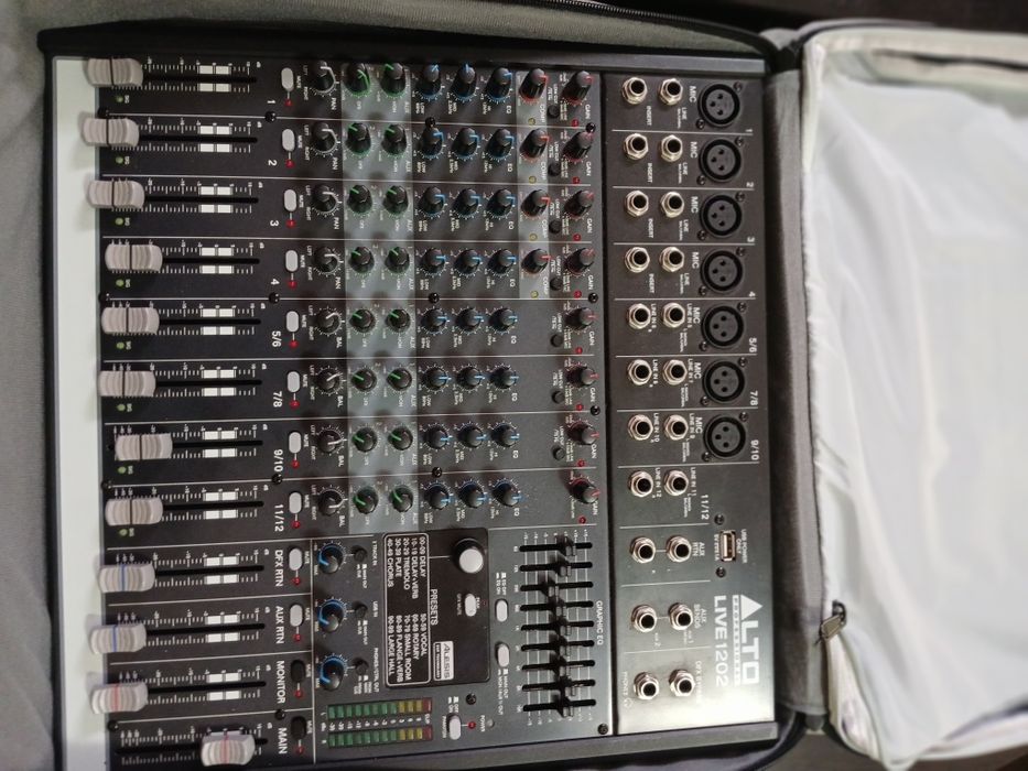 Mixer audio Alto live 1202 impecabil nu Dynacord fbt rcf efecte alesis