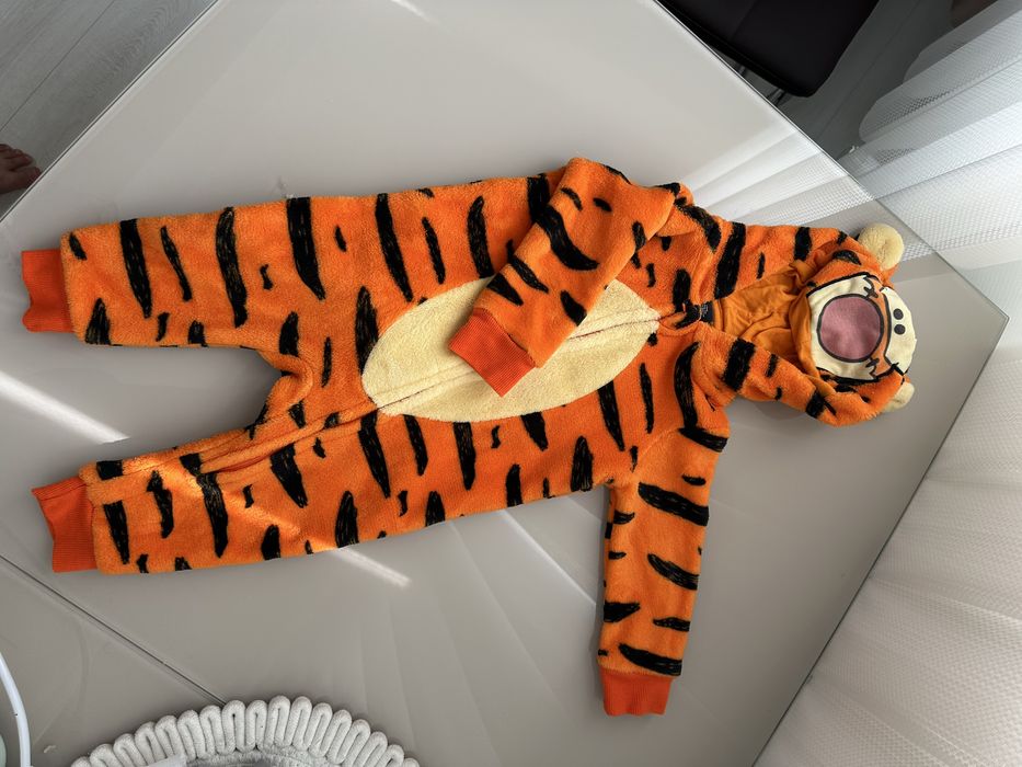 Бебешки дрехи костюми космонавти