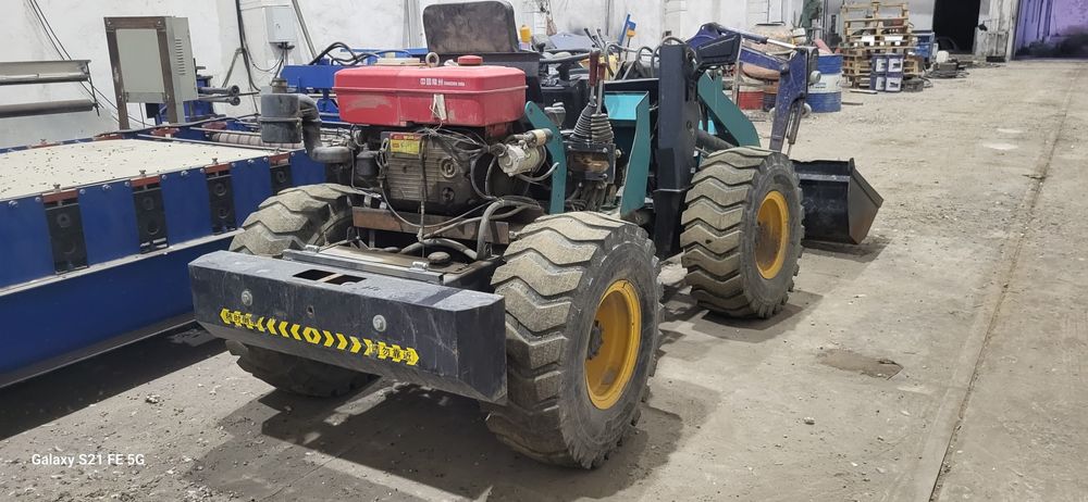 Минипогрузчик в хорошем состояние