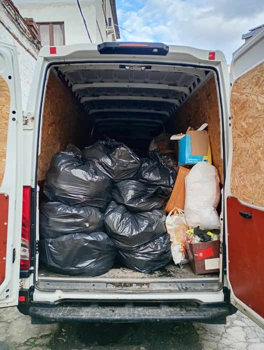 Debarasări locuințe, subsoluri, mansarde, mutări,  transport  marfă