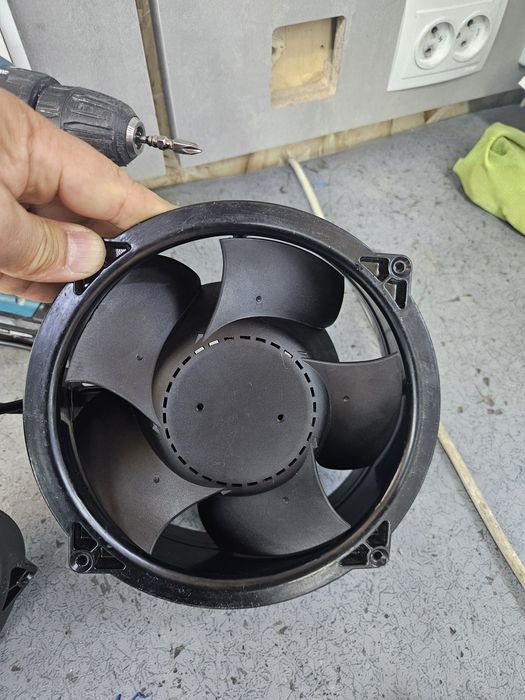 Кулеер вентилятор