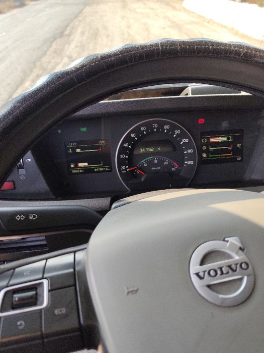 VOLVO FH500 EURO 6 + KRONE прицеп Сотилади