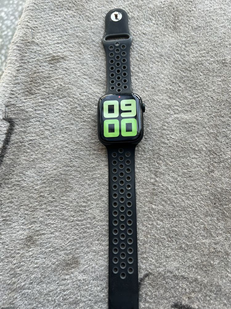 Apple Watch 8 45mm ёмкость 100% qora