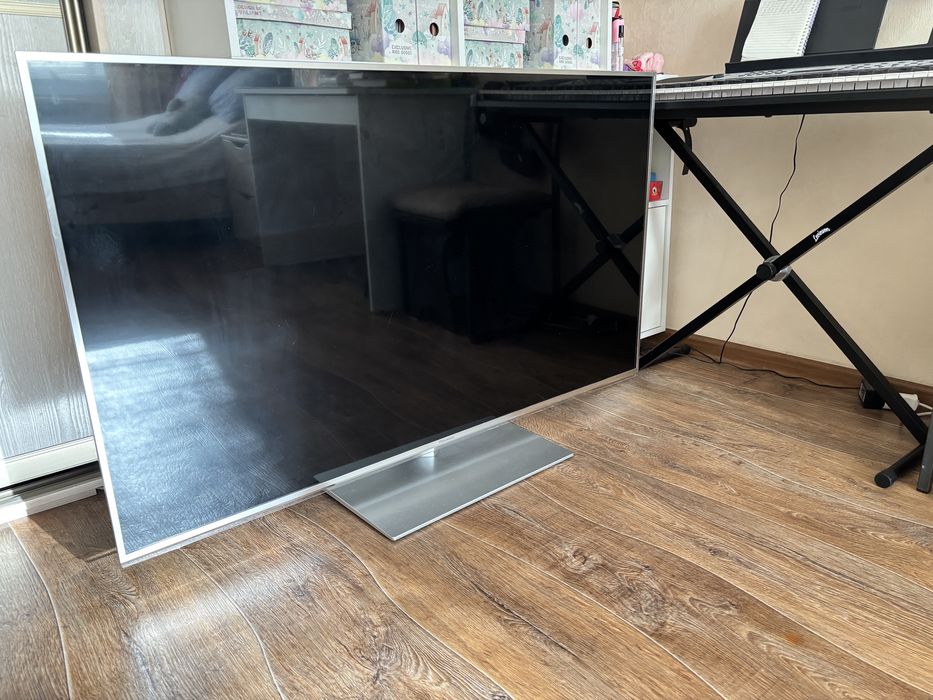 Телевизор на запчасти