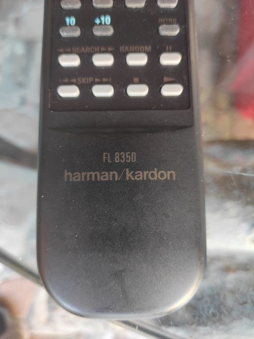 Telecomanda  harman/kardon model: FL 8350