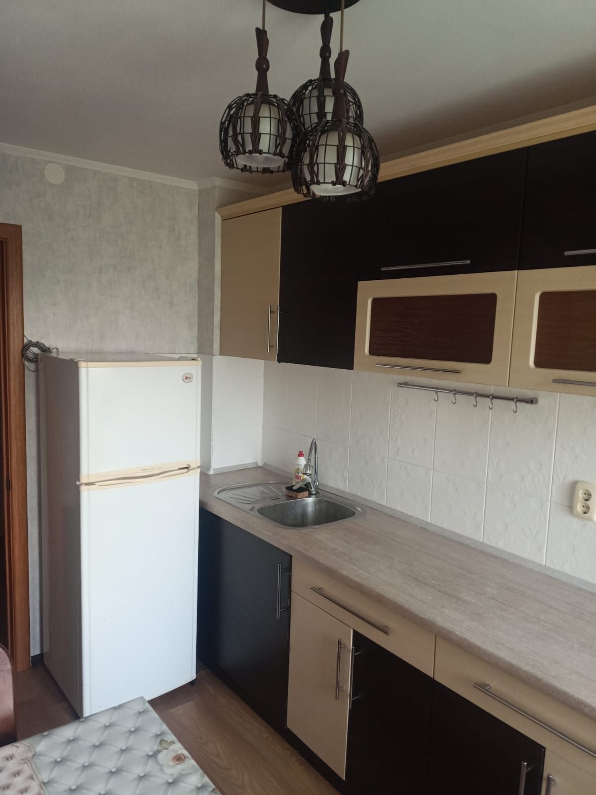 Продам 2комн квартиру новой планировки в кирпичном доме.3 этаж