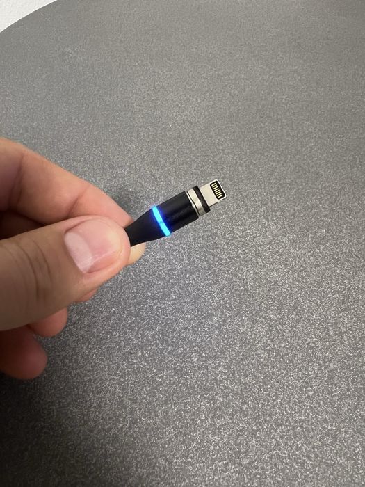 Cablu incarcator magnetic